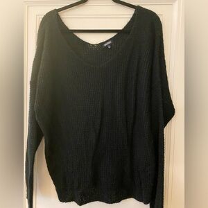 Tildon brand size large loose fitting sweater. Black